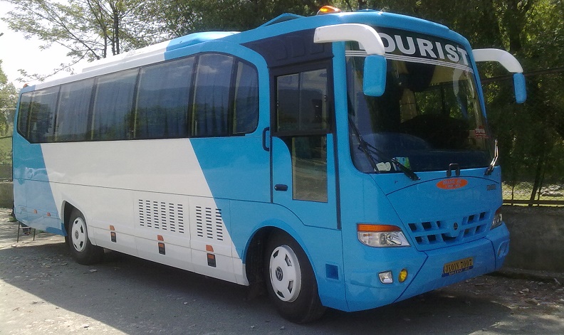tourist-buses-kashmir